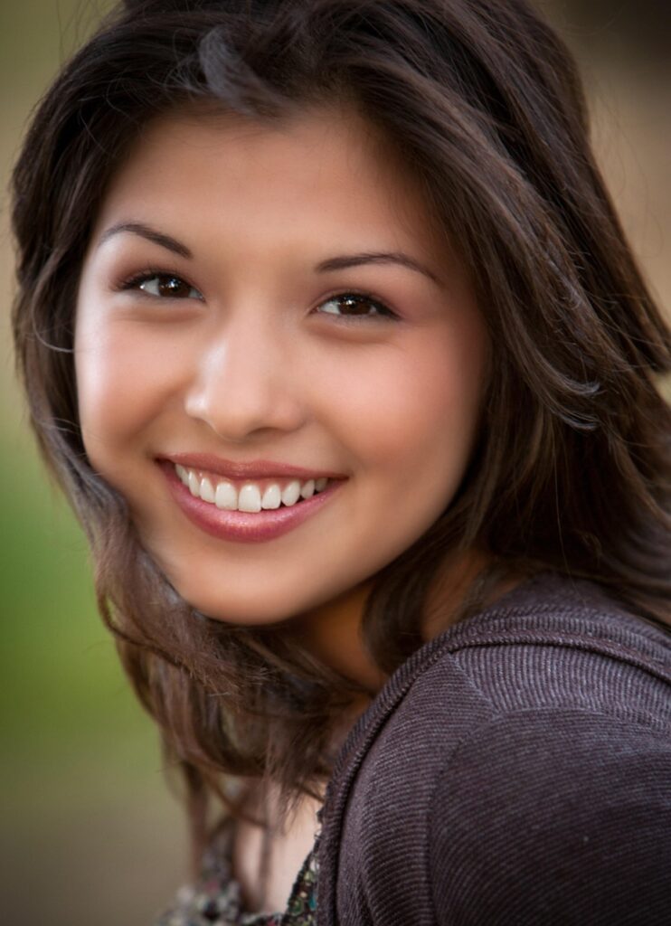 portrait, smile, young, girl, joy, smiling, happiness, face, expression, attractive, brown happy, brown smile, brown portrait, brown happiness